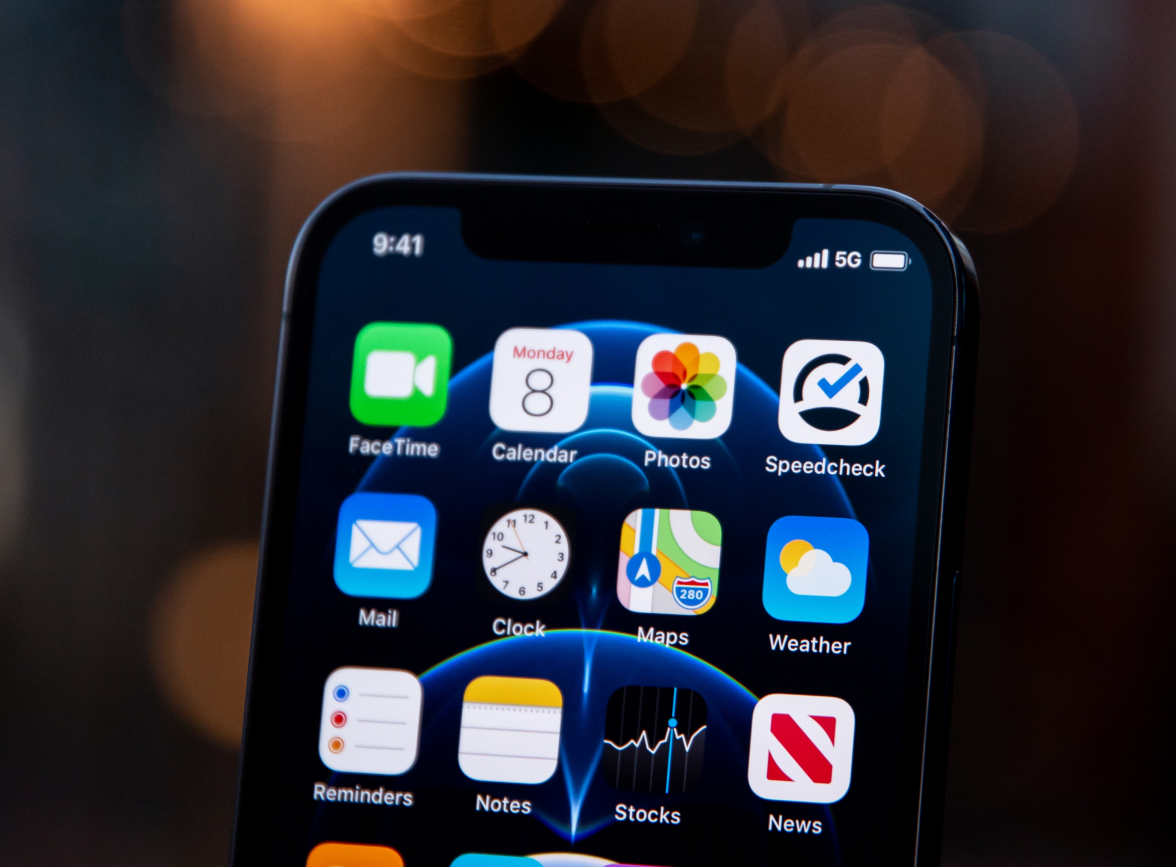 集贤苹果手机维修分享为什么 iPhone 12 在冬季会自动关机 